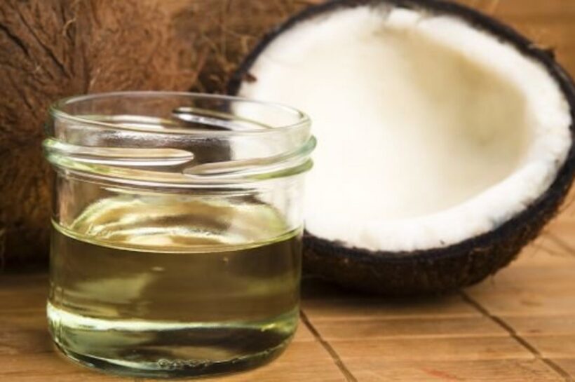 Conheça os benefícios do óleo de coco no cabelo
