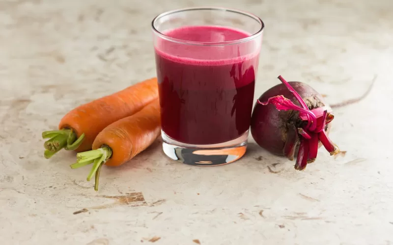 Suco de beterraba com cenoura